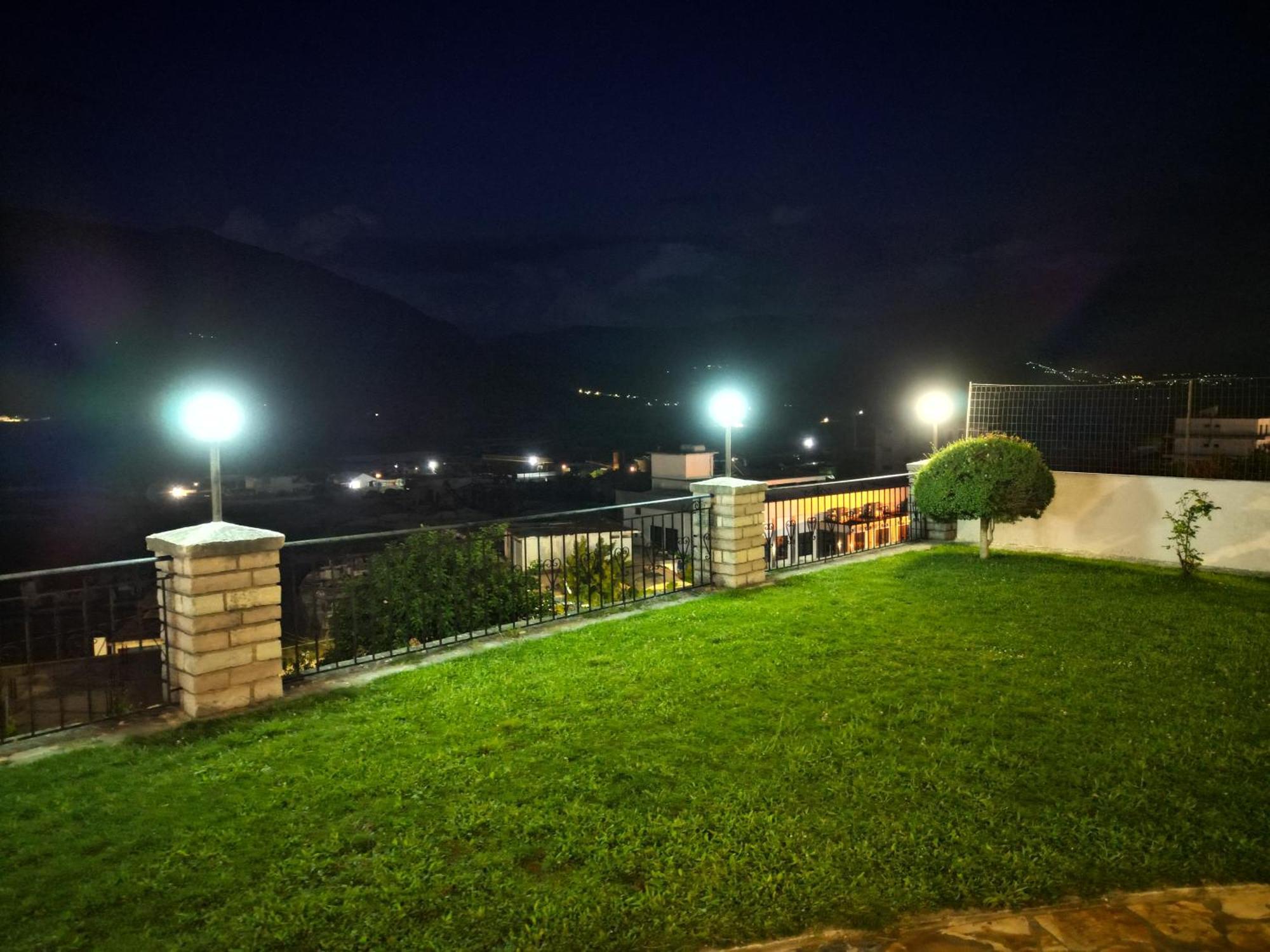 Shena Guest House Gjirokastër 외부 사진