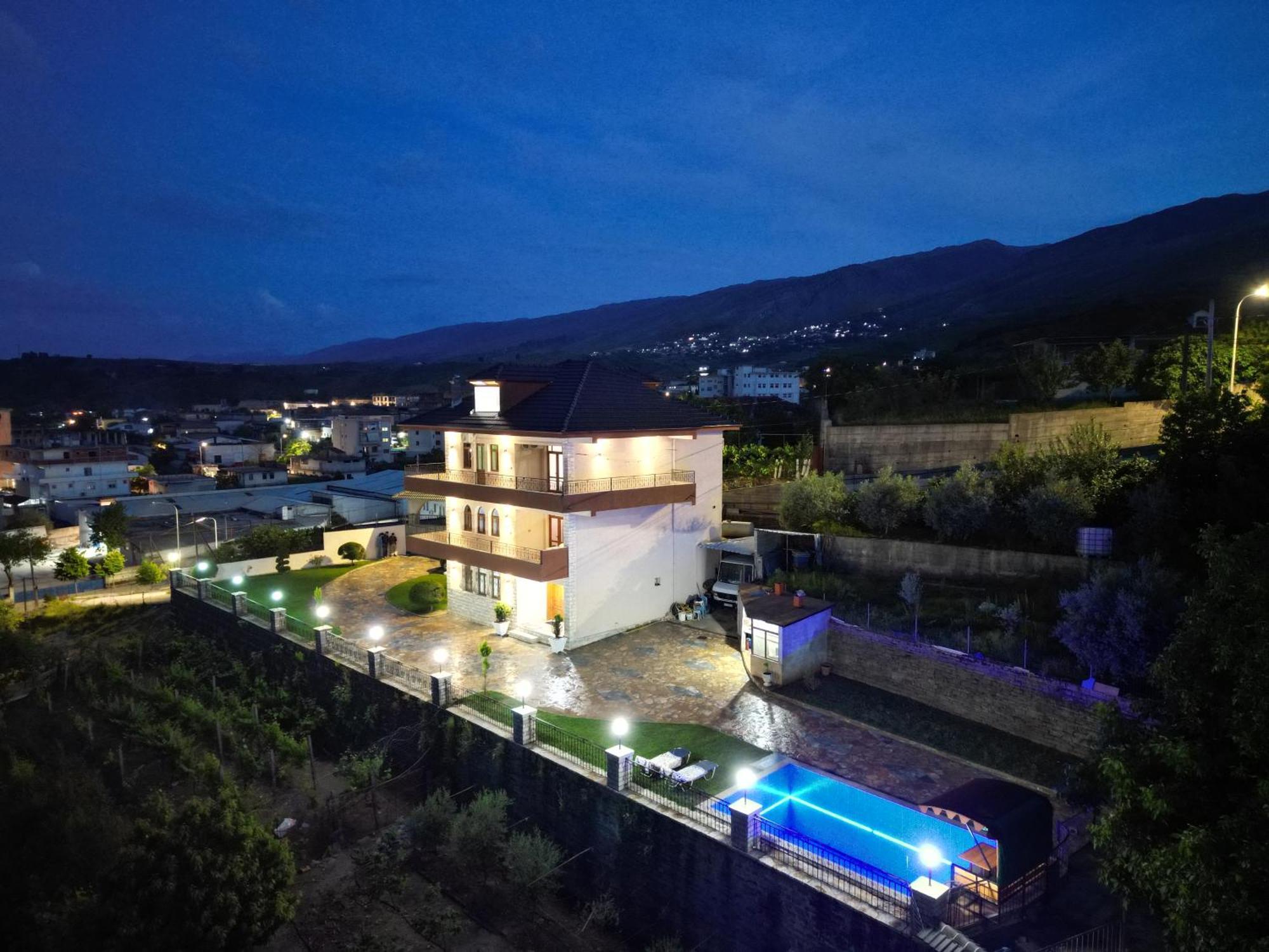 Shena Guest House Gjirokastër 외부 사진