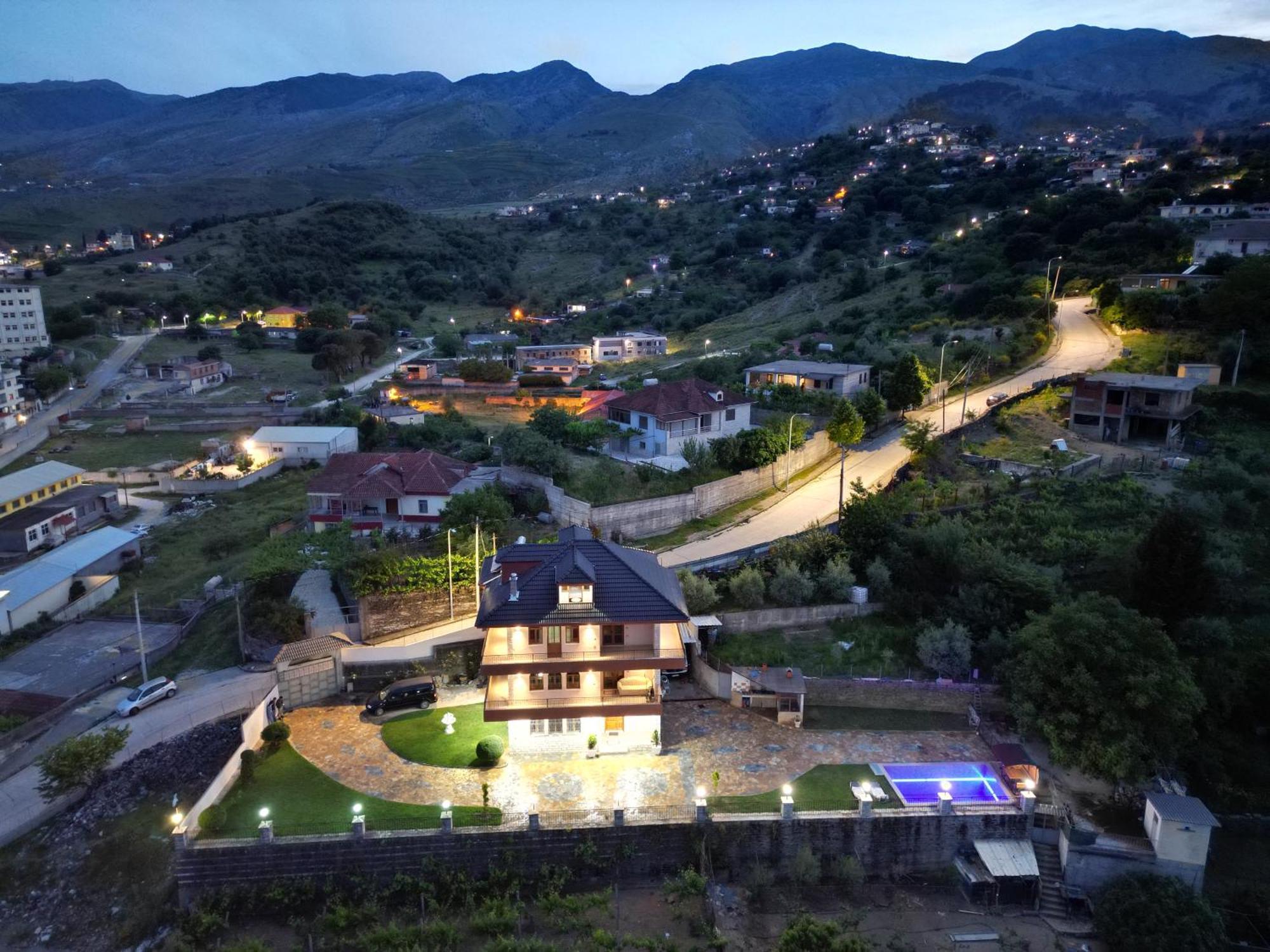 Shena Guest House Gjirokastër 외부 사진